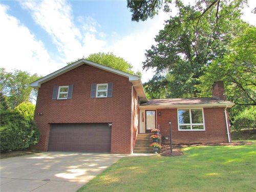 166 Curry St, Turtle Creek, PA, 15145-1009 | Card Image