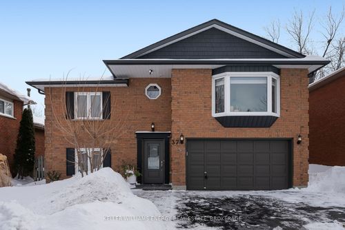 37 Limestone Cres, Whitby, ON, L1N8P1 | Card Image