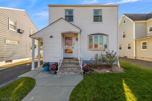 188 Garden Ave, Belleville, NJ, 07109-1769 | Card Image