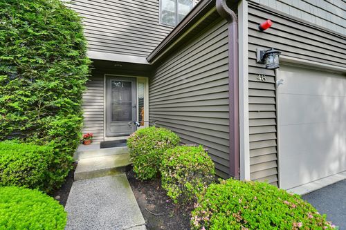 48 Old Lake Rd, Congers, NY, 10920-2448 | Card Image