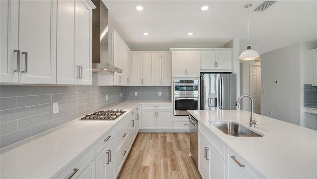 17340 Savory Mist Cir, House other with 4 bedrooms, 3 bathrooms and null parking in BRADENTON FL | Image 15