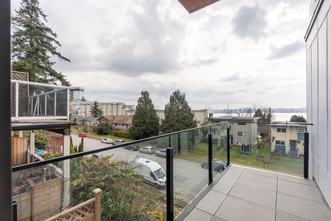 1 - 434 E 1 St Street, Home with 5 bedrooms, 3 bathrooms and 1 parking in North Vancouver BC | Image 36