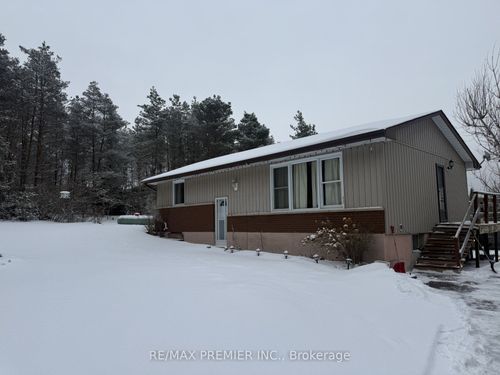 37 Savage Settlement Rd, Perry, ON, P0A0A1 | Card Image