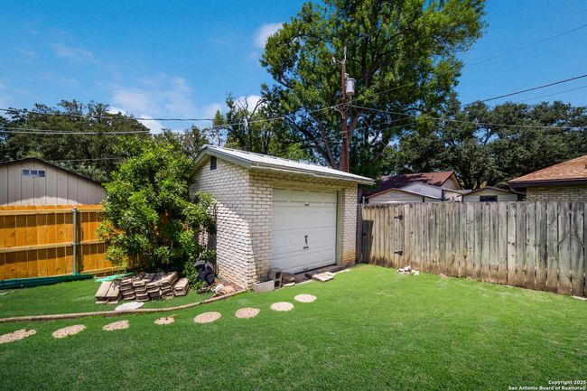 713 Fawndale Ln, House other with 3 bedrooms, 3 bathrooms and null parking in Windcrest TX | Image 29