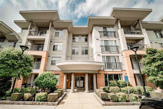 109 - 33546 Holland Avenue, Condo with 2 bedrooms, 2 bathrooms and 1 parking in Abbotsford BC | Image 2