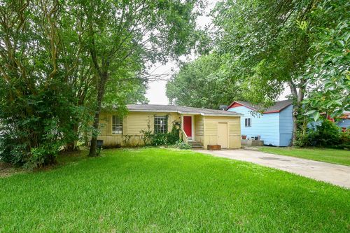 225 17th Ave N, Texas City, TX, 77590-6204 | Card Image