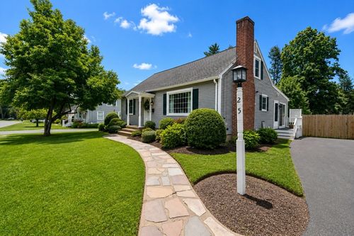 25 Speight Arden, East Longmeadow, MA, 01028-2329 | Card Image