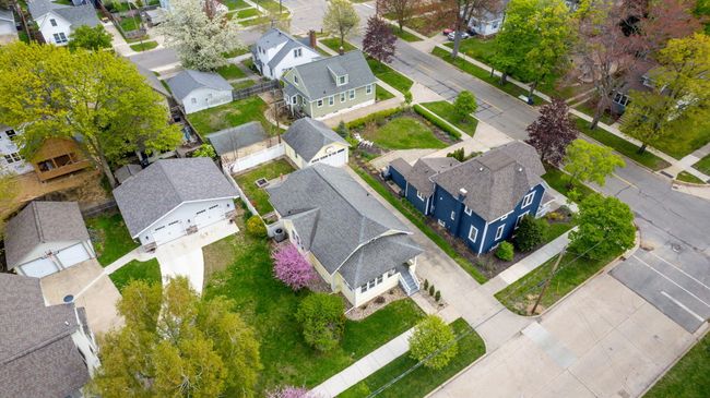11-web-or-mls-225-van-buren-st | Image 8