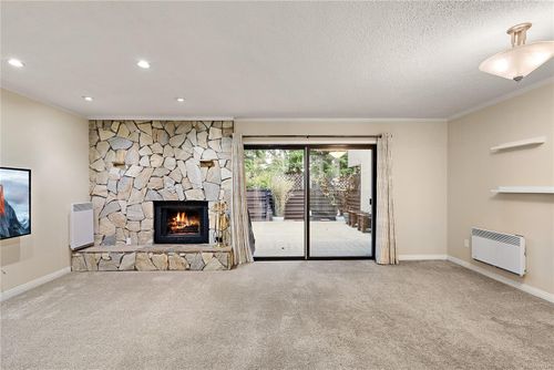 13-897 Admirals Rd, Esquimalt, BC, V9A2P1 | Card Image