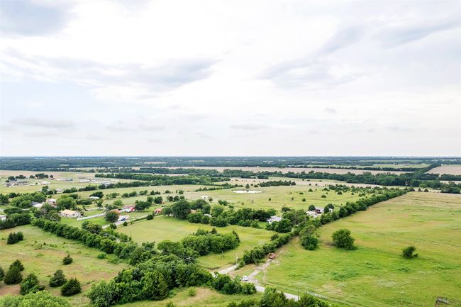 Aerial view of sparsely populated area | Image 14