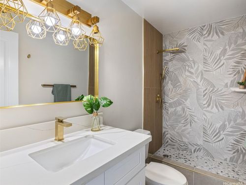 303-2122 Lime St, Honolulu, HI, 96826-4107 | Card Image