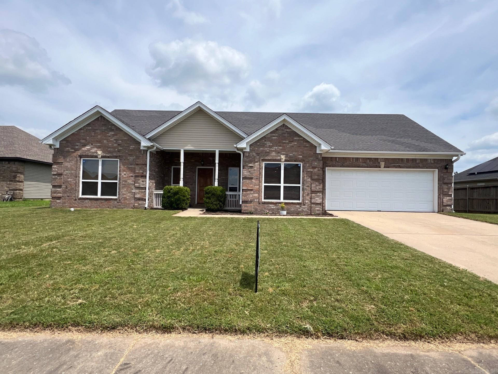 Harewood Mnr, North Little Rock, AR 72117