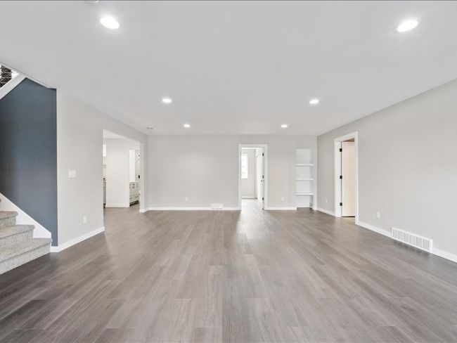 5112 Scenic View Ct Sw, House other with 5 bedrooms, 3 bathrooms and null parking in Cedar Rapids IA | Image 31