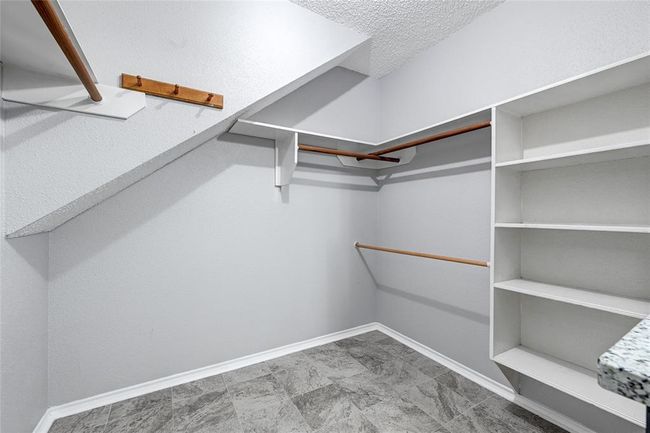 9630 W Withers Way Cir, House other with 3 bedrooms, 2 bathrooms and 2 parking in Houston TX | Image 20
