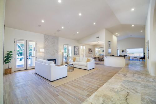 38131 Tandika Trl N, Palm Desert, CA, 92211-7084 | Card Image