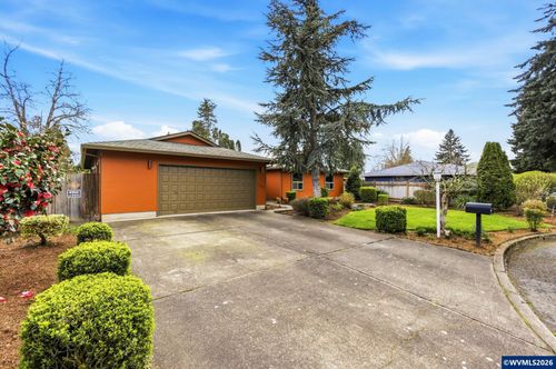 1180 Koffler Ave, Woodburn, OR, 97071-3325 | Card Image