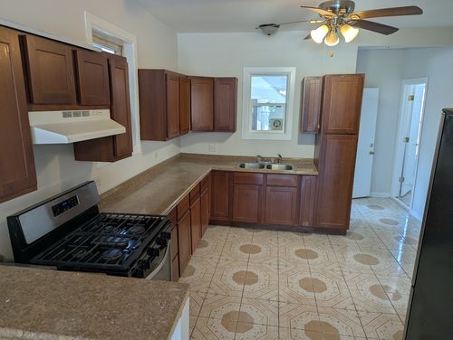 11316 S Indiana Ave, Chicago, IL, 60628-4906 | Card Image