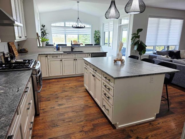 5312 43 Street, House other with 4 bedrooms, 4 bathrooms and 6 parking in Taber AB | Image 6