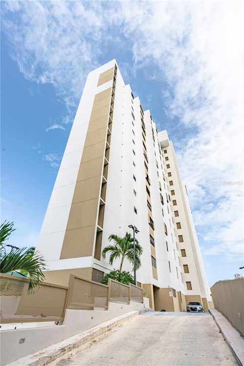 802-299 Del Parque, San Juan, PR, 00912 | Card Image