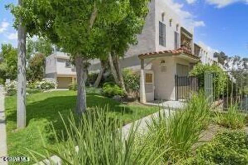 unit-1-5322 Colodny Dr, Agoura Hills, CA, 91301-2667 | Card Image
