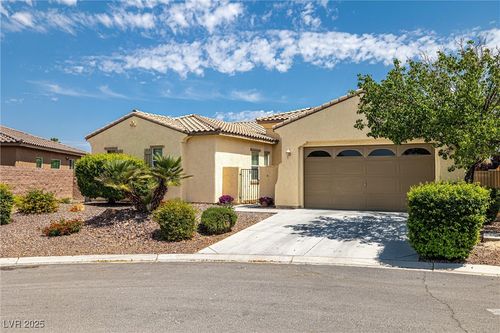 5300 La Terra Ave, Pahrump, NV, 89061-7052 | Card Image