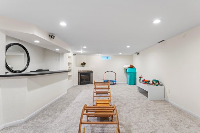 Lower Level Family Room | Image 21