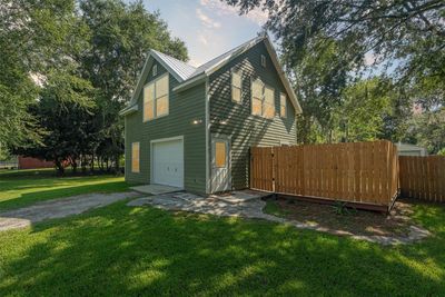 6961 Sw 100 Th Terrace, House other with 2 bedrooms, 2 bathrooms and null parking in Hampton FL | Image 2