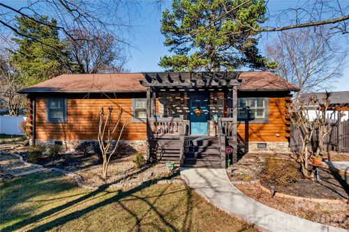 20935 Sierra Vista Dr, Cornelius, NC, 28031-6743 | Card Image