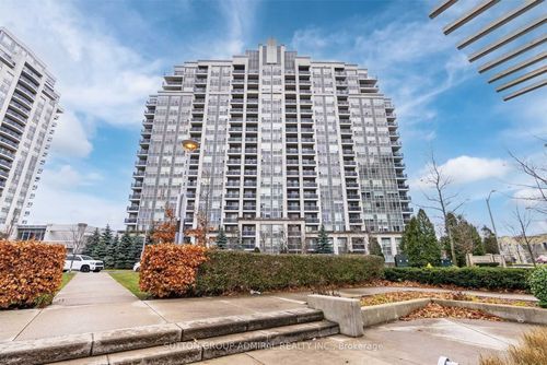 704-15 N Park Rd, Vaughan, ON, L4J0A1 | Card Image