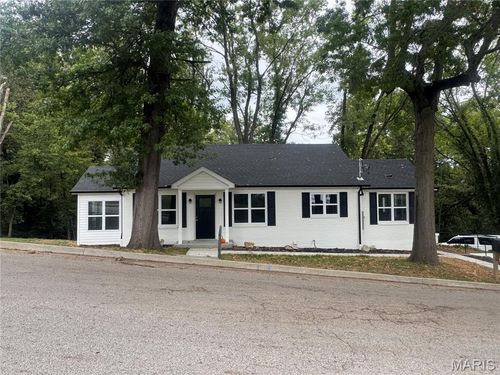 801 Miller St, New Haven, MO, 63068-1112 | Card Image