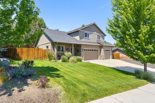 2825 Sw 32nd St, Redmond, OR, 97756-6899 | Card Image