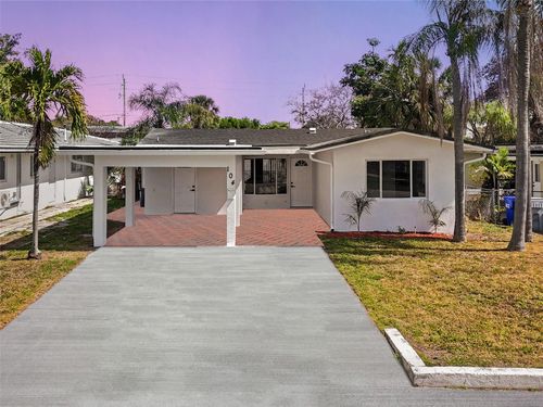 104 Se 10th Ave, Pompano Beach, FL, 33060-7309 | Card Image