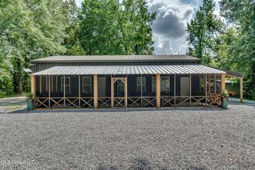 2732 Myrleville Rd, Yazoo City, MS, 39194-9538 | Card Image