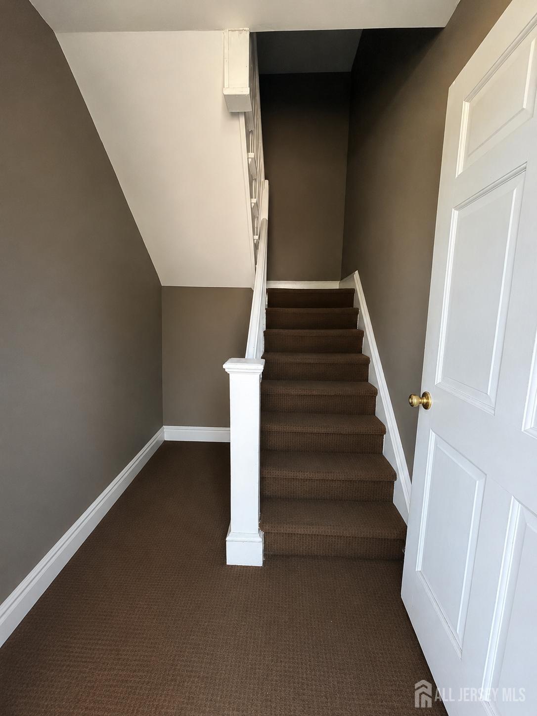 Residential Lease in Edison 3