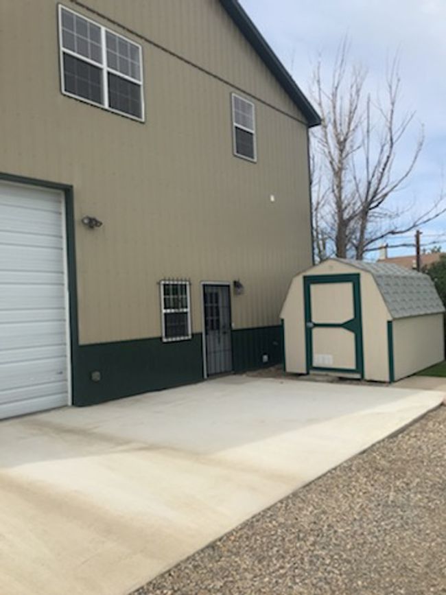 12 W Main St, House other with 3 bedrooms, 3 bathrooms and null parking in Sunburst MT | Image 5