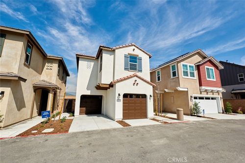16554 Stone Pine Ln, Fontana, CA, 92336-6909 | Card Image