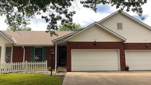 3906 Eastgate Dr, Saint Joseph, MO, 64506-4926 | Card Image