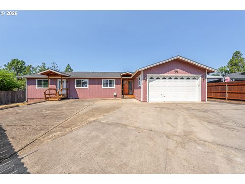 190 Ne Lombardy Dr, Roseburg, OR, 97470 | Card Image