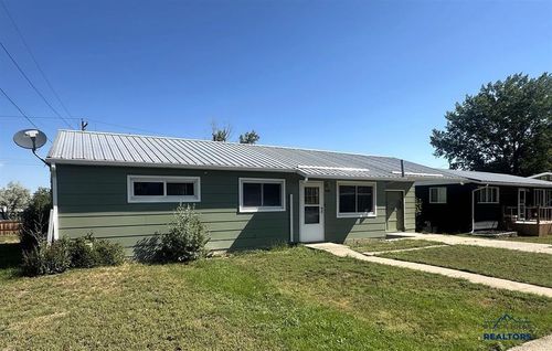 1006 E St, Edgemont, SD, 57735 | Card Image