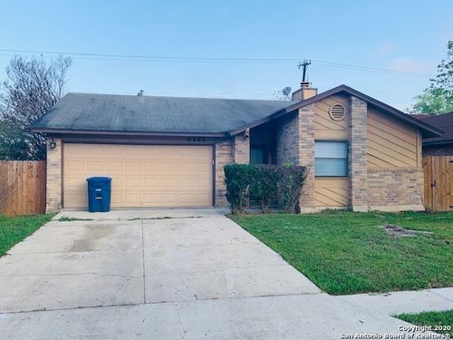 5767 Larkdale Dr, San Antonio, TX, 78233-5015 | Card Image