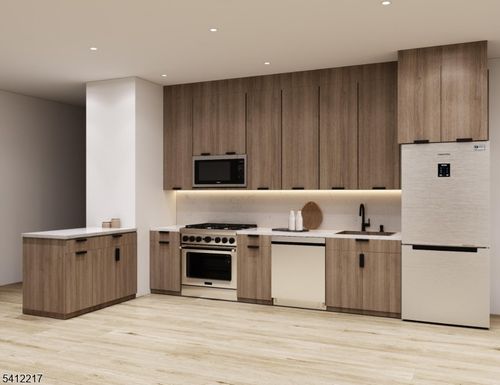 1-d-225 Broad St, Elizabeth, NJ, 07201-2303 | Card Image