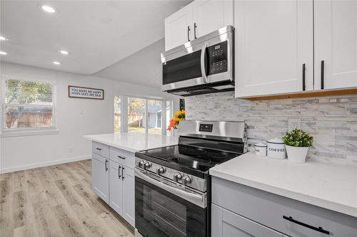 5742 Cartagena St, Houston, TX, 77035-2510 | Card Image