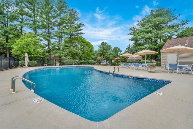 10 - 10 Fox Holw, Condo with 2 bedrooms, 3 bathrooms and 2 parking in Wayland MA | Image 35