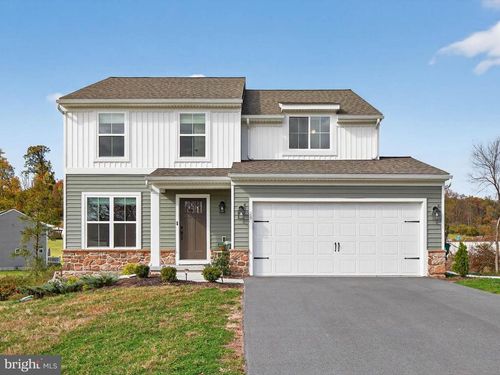 29 Ladderback Ln, READING, PA, 19606-5100 | Card Image