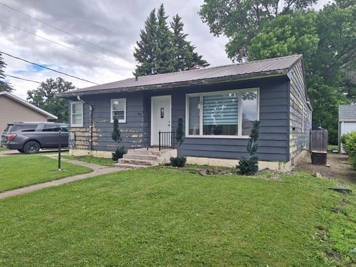 326 Madison Ave, Neche, ND, 58265-7504 | Card Image