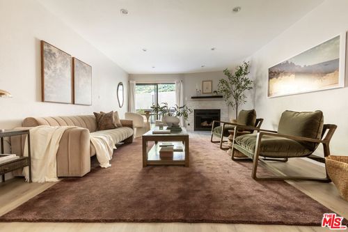 109-2018 Griffith Park Blvd, LOS ANGELES, CA, 90039 | Card Image