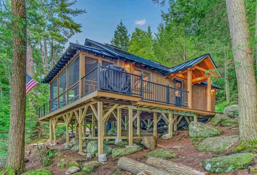 16 Hemlock Way, Holderness, NH, 03245 | Card Image