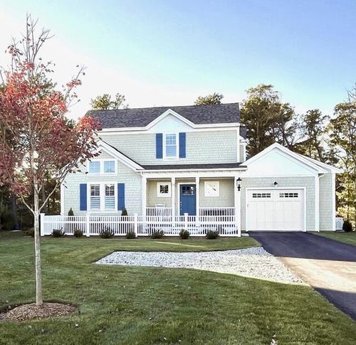 26 Cobblestone Cir, Mashpee, MA, 02649-2951 | Card Image