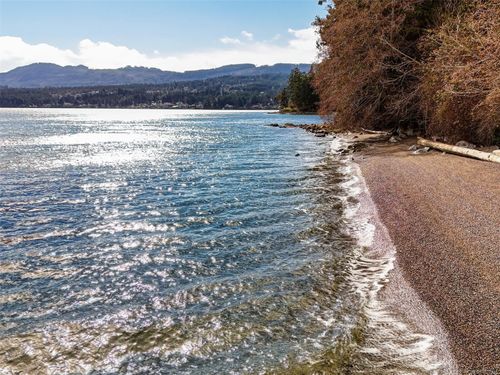 2871 Whiskey Point Rd, Mill Bay, BC, V0R2W0 | Card Image