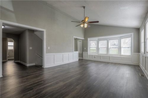 132 N Home Ave, Independence, MO, 64053-1334 | Card Image